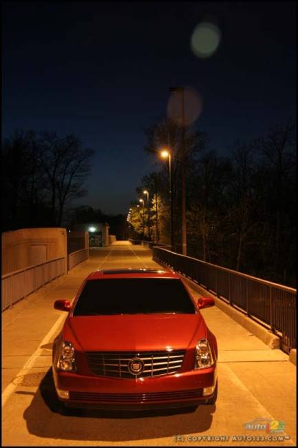 Cadillac DTS 2006 (Photo: Philippe Champoux, Auto123.com)