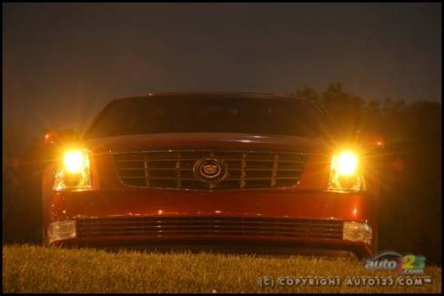 Cadillac DTS 2006 (Photo: Philippe Champoux, Auto123.com)