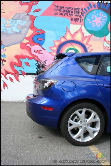 2007 Mazda 3 Sport (Photo: Justin Pritchard, Auto123.com)