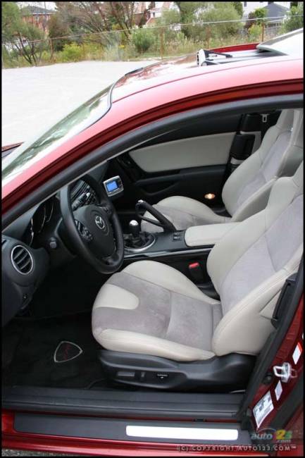 2006 Mazda RX-8 SE (Photo: Justin Pritchard, Auto123.com)
