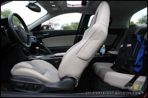 2006 Mazda RX-8 SE (Photo: Justin Pritchard, Auto123.com)