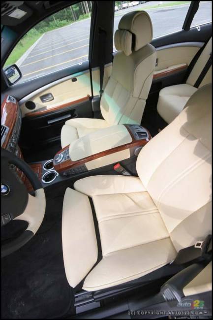 2006 BMW 750Li (Photo: Philippe Champoux, Auto123.com)