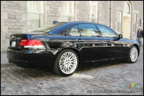 2006 BMW 750Li (Photo: Philippe Champoux, Auto123.com)