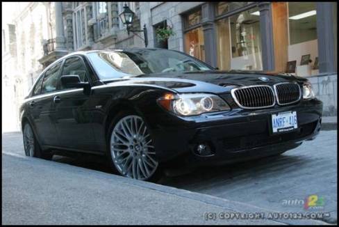 2006 BMW 750Li (Photo: Philippe Champoux, Auto123.com)