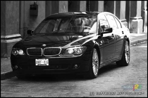 2006 BMW 750Li (Photo: Philippe Champoux, Auto123.com)