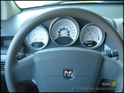 2006 Dodge Caliber SXT (Photo: Rob Rothwell, Auto123.com)
