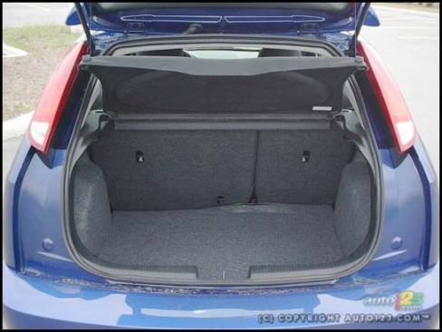 2006 Ford Focus ZX5 SES (Photo: Kevin ''Crash'' Corrigan, Auto123.com)