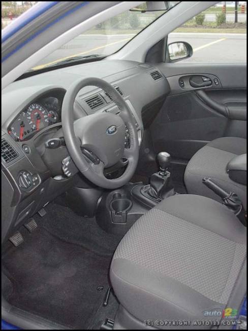 2006 Ford Focus ZX5 SES (Photo: Kevin ''Crash'' Corrigan, Auto123.com)