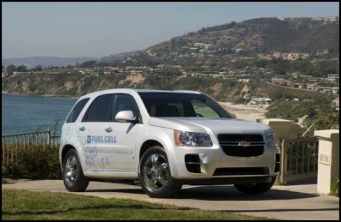 Chevrolet Equinox fuel-cell (Photo: General Motors)