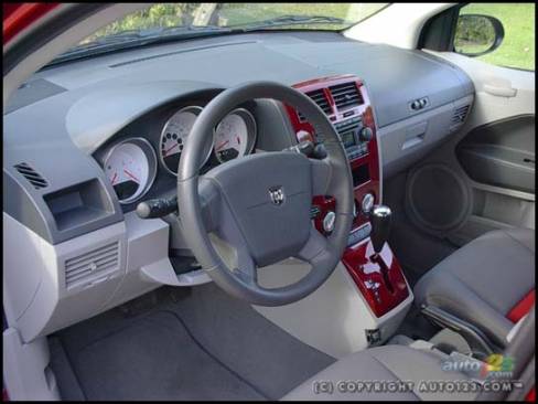 2007 Dodge Caliber SXT Sport (Photo: Kevin ''Crash'' Corrigan, Auto123.com)