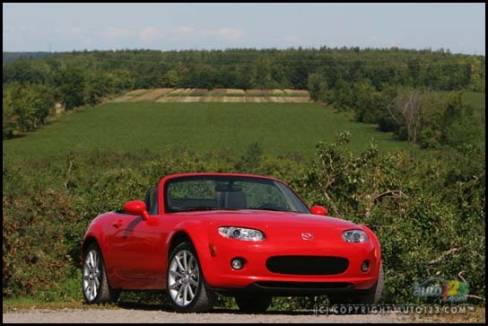 2006 Mazda MX-5 GT (Photo: Philippe Champoux, Auto123.com)