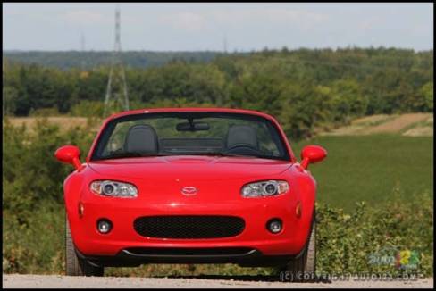 2006 Mazda MX-5 GT (Photo: Philippe Champoux, Auto123.com)
