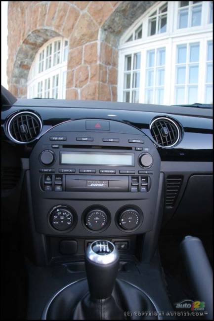 2006 Mazda MX-5 GT (Photo: Philippe Champoux, Auto123.com)