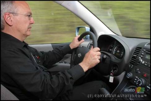 2007 Hyundai Entourage GL Confort (Photo: Philippe Champoux)