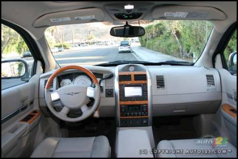 2007 Chrysler Aspen (Photo: Amyot Bachand, Auto123.com)