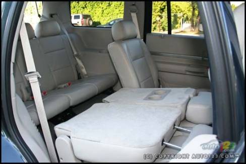 2007 Chrysler Aspen (Photo: Amyot Bachand, Auto123.com)