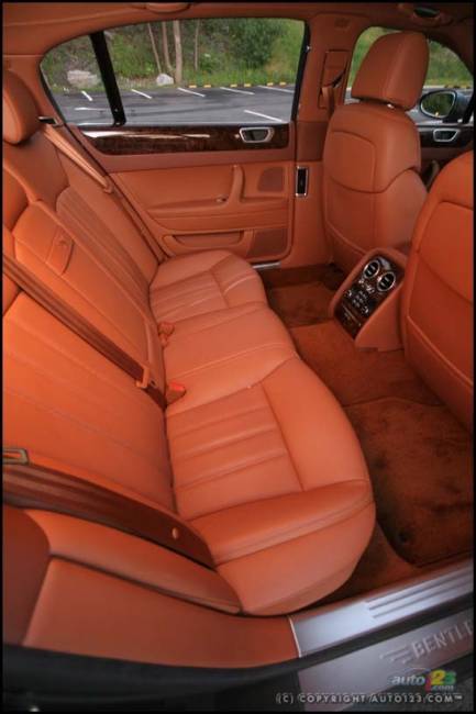 Bentley Continental Flying Spur 2007 (Photo: Philippe Champoux)