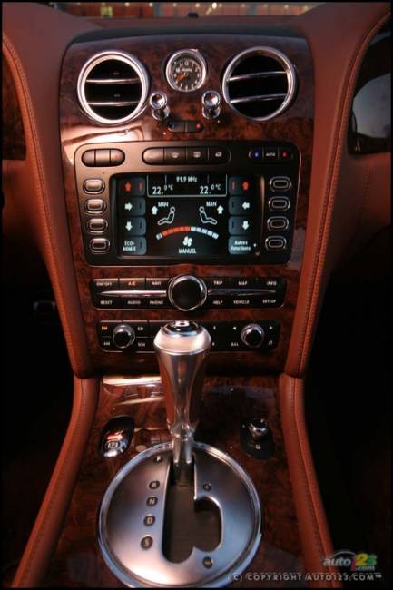 Bentley Continental Flying Spur 2007 (Photo: Philippe Champoux)
