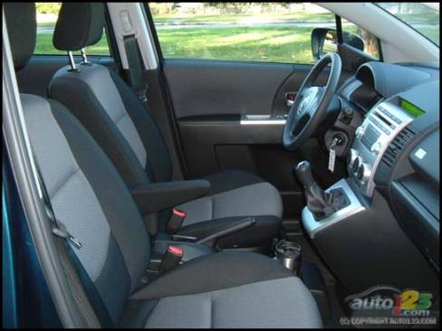 2007 Mazda5 GT (Photo: Rob Rothwell, Auto123.com)