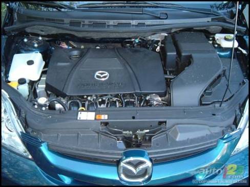 2007 Mazda5 GT (Photo: Rob Rothwell, Auto123.com)