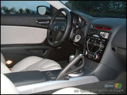 2007 Mazda RX-8 GT (Photo: Rob Rothwell, Auto123.com)