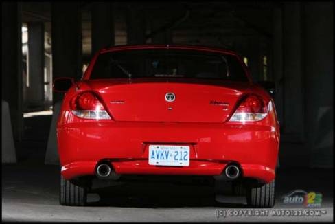 2006 Hyundai Tiburon Tuscani (Photo: Philippe Champoux, Auto123.com)