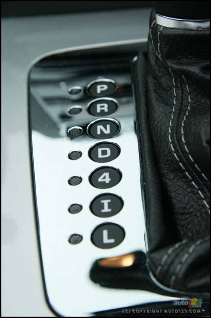 2007 Saturn SKY Red Line (Photo: Philippe Champoux, Auto123.com)