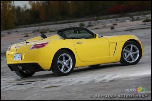 2007 Saturn SKY Red Line (Photo: Philippe Champoux, Auto123.com)