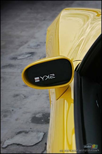 2007 Saturn SKY Red Line (Photo: Philippe Champoux, Auto123.com)