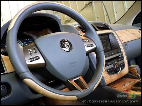 2007 Jaguar XK Convertible (Photo: John LeBlanc, straight-six.com)