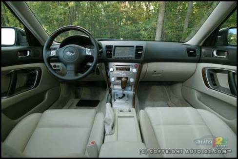 2007 Subaru Outback 3.0R Premier Package (Photo: Philippe Champoux, Auto123.com)