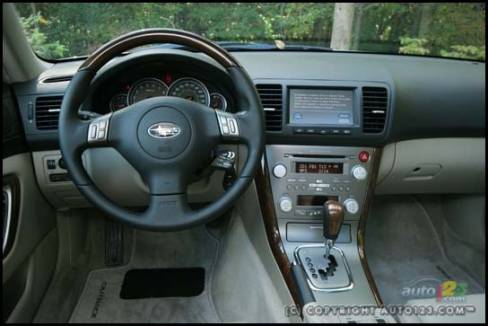 2007 Subaru Outback 3.0R Premier Package (Photo: Philippe Champoux, Auto123.com)