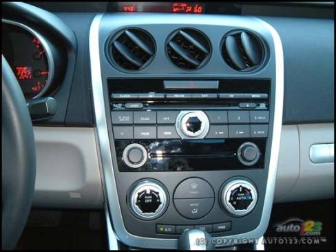 2007 Mazda CX-7 GT (Photo: Rob Rothwell, Auto123.com)