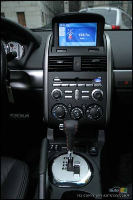 2007 Mitsubishi Galant Ralliart (Photo: Philippe Champoux, Auto123.com)