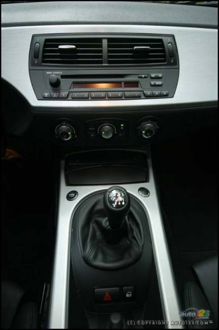 2006 BMW M Coupe (Photo: Philippe Champoux, Auto123.com)