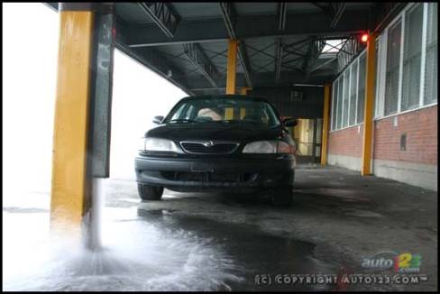 Mazda 626 1999 (Photo: Olivier Delorme, Auto123.com)