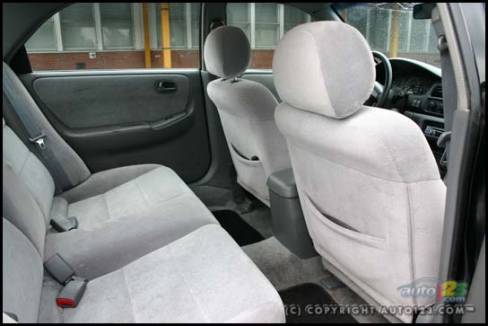 Mazda 626 1999 (Photo: Olivier Delorme, Auto123.com)