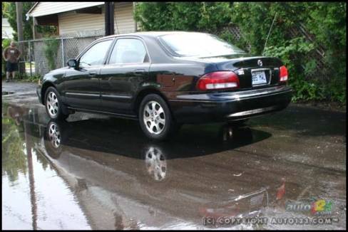 Mazda 626 1999 (Photo: Olivier Delorme, Auto123.com)