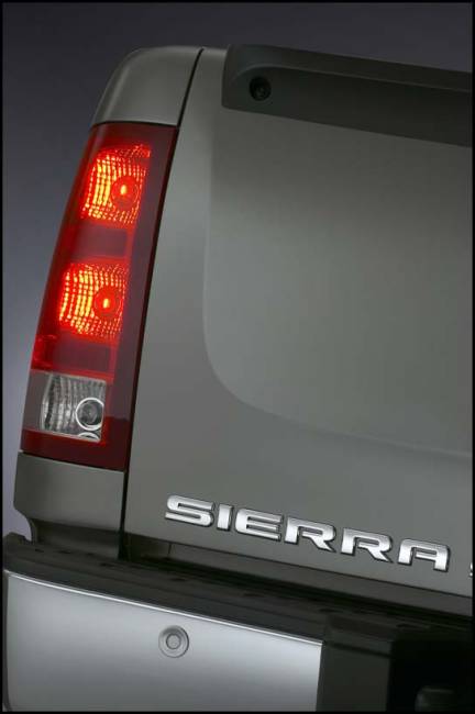 2007 GMC Sierra (Photo: General Motors)