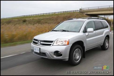 2007 Mitsubishi Endeavor Limited (Photo: Philippe Champoux, Auto123.com)
