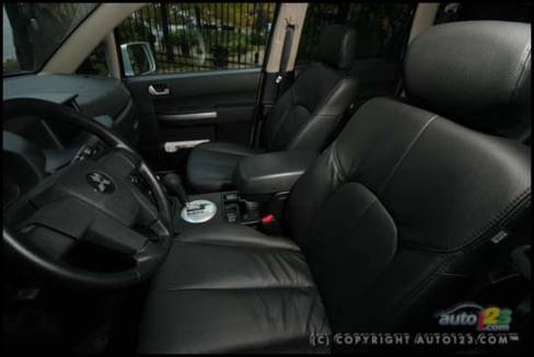 2007 Mitsubishi Endeavor Limited (Photo: Philippe Champoux, Auto123.com)