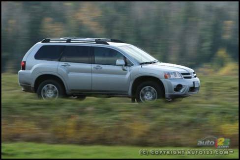 2007 Mitsubishi Endeavor Limited (Photo: Philippe Champoux, Auto123.com)