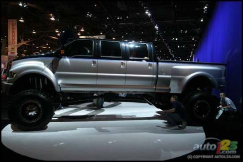 2006 SEMA Show (Photo: Philippe Champoux, Auto123.com)
