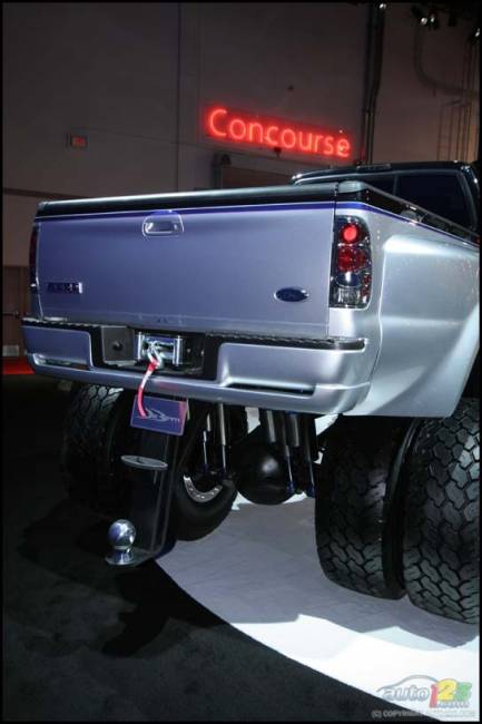 2006 SEMA Show (Photo: Philippe Champoux, Auto123.com)