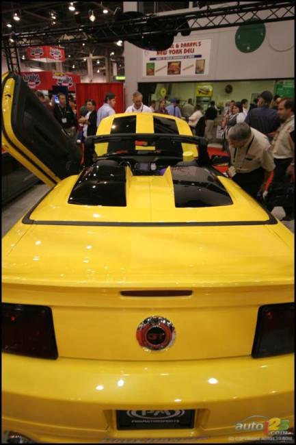 2006 SEMA Show (Photo: Philippe Champoux, Auto123.com)