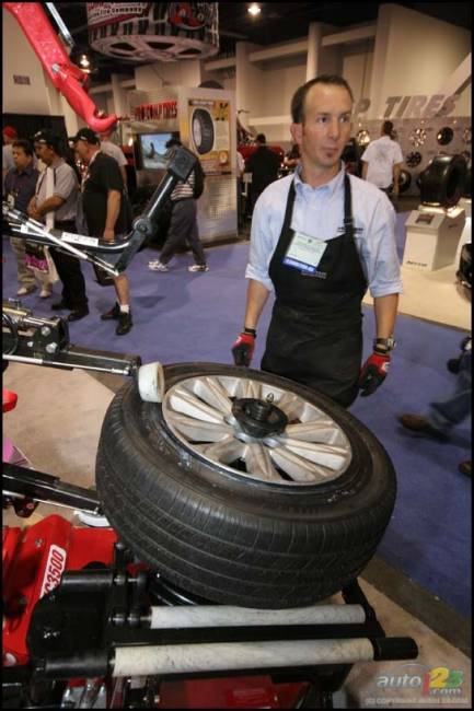 2006 SEMA Show (Photo: Philippe Champoux, Auto123.com)