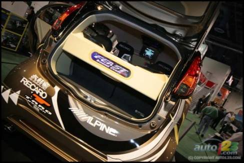 2006 SEMA Show (Photo: Philippe Champoux, Auto123.com)