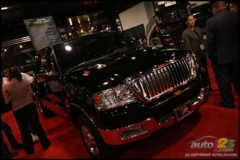 2006 SEMA Show (Photo: Philippe Champoux, Auto123.com)