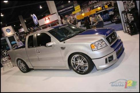 2006 SEMA Show (Photo: Philippe Champoux, Auto123.com)
