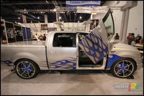 2006 SEMA Show (Photo: Philippe Champoux, Auto123.com)